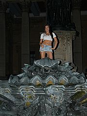 Crazy College Girl Flashing